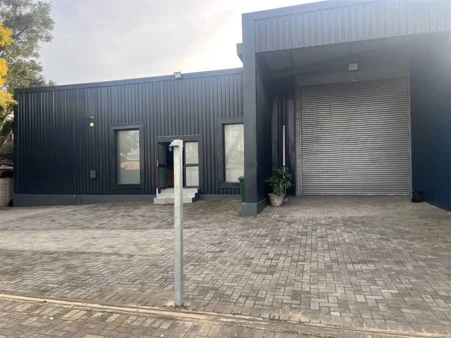 Commercial Property for Sale in Vincent Eastern Cape